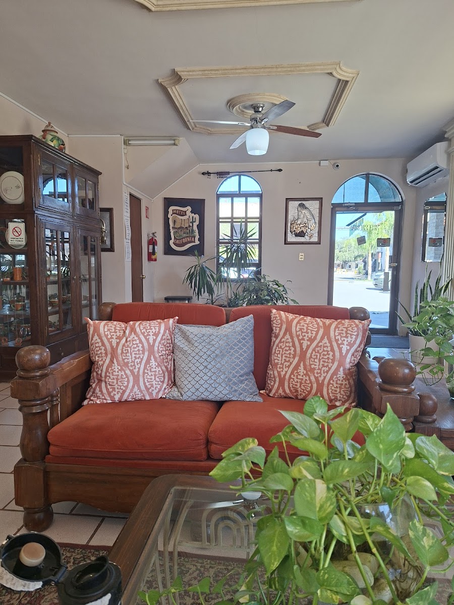 California Inn photo 3