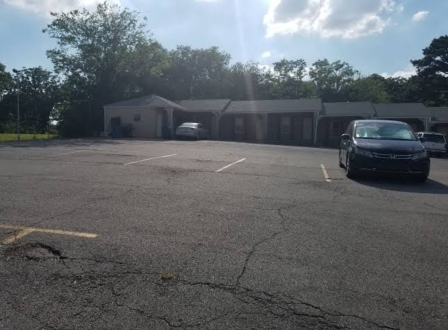 Colonial Motel photo 3