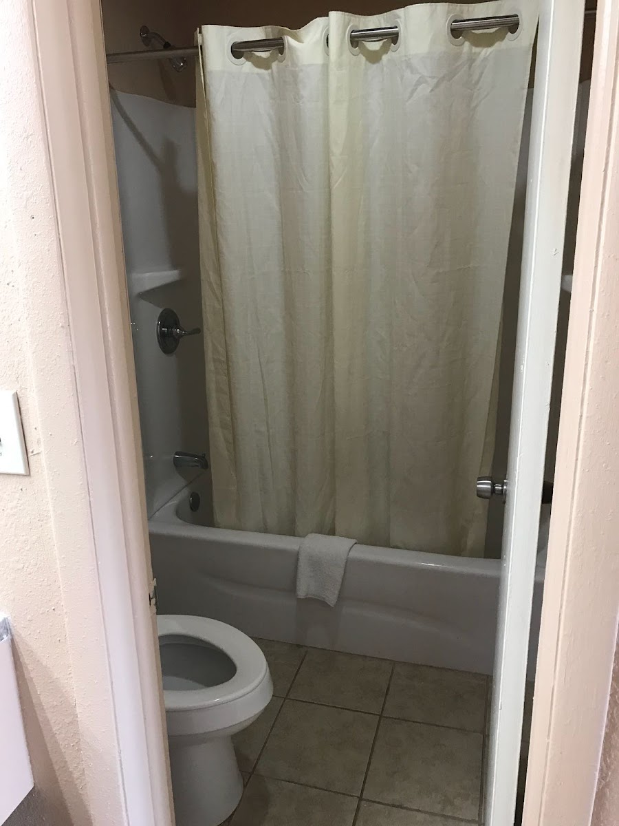 Budget Inn photo 2