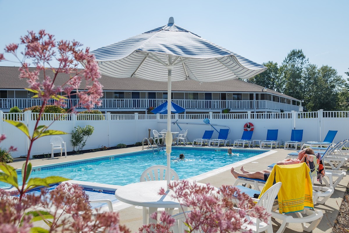 Flagship Inn