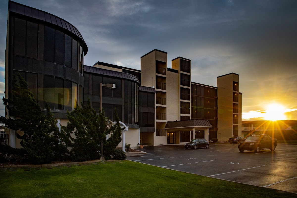 Windjammer Inn