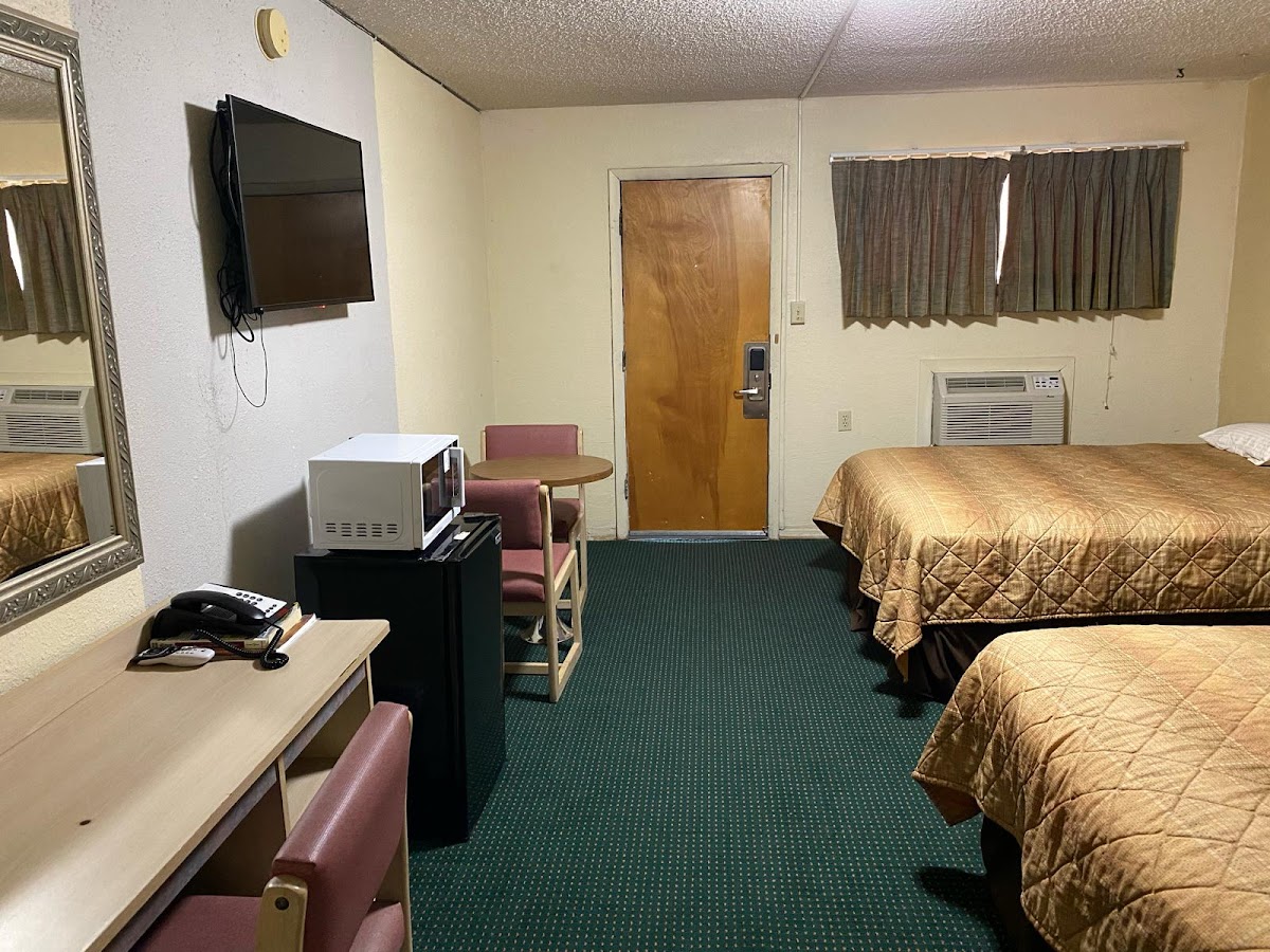 Townhouse Motel photo 2