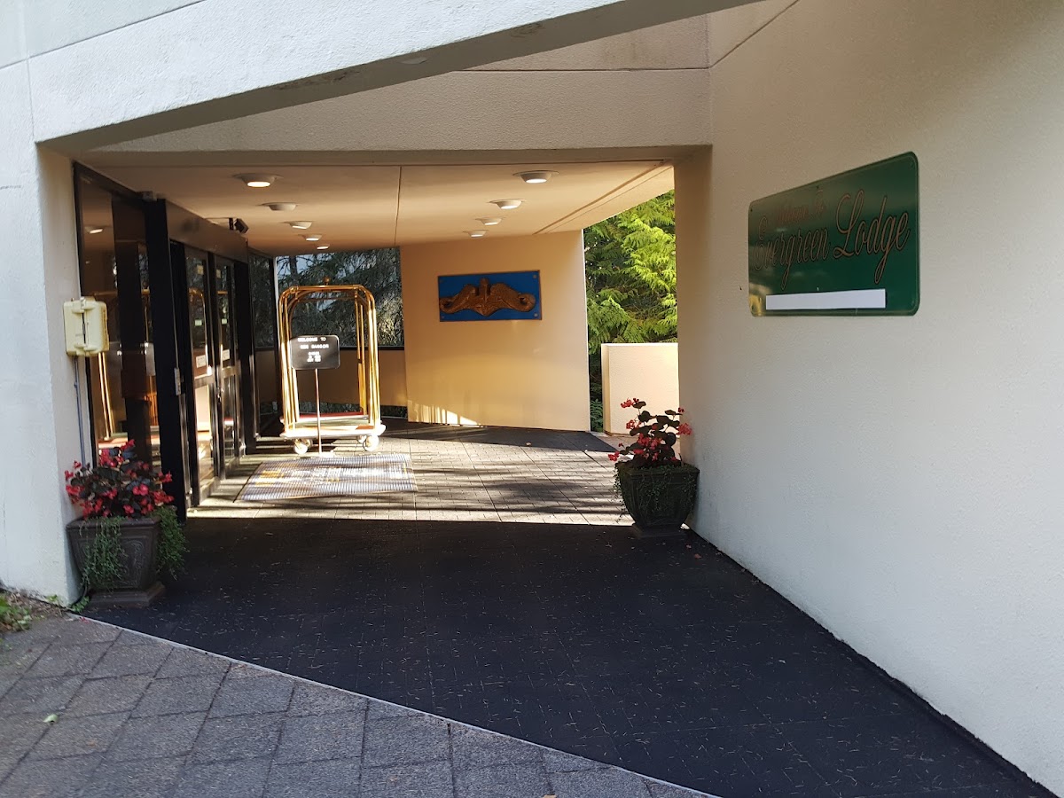Navy Gateway Inns & Suites