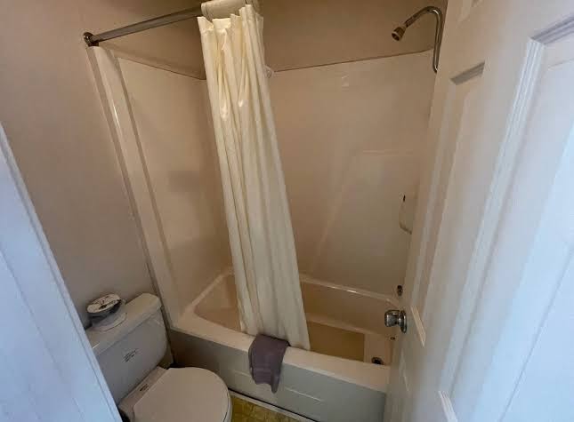 Riverside Inn photo 3