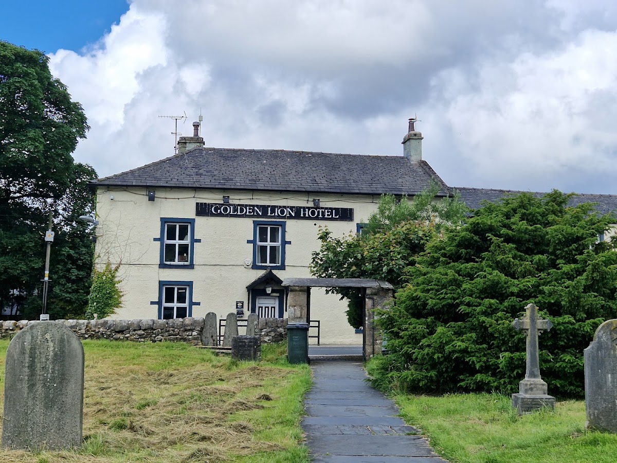 The Golden Lion Hotel photo 3