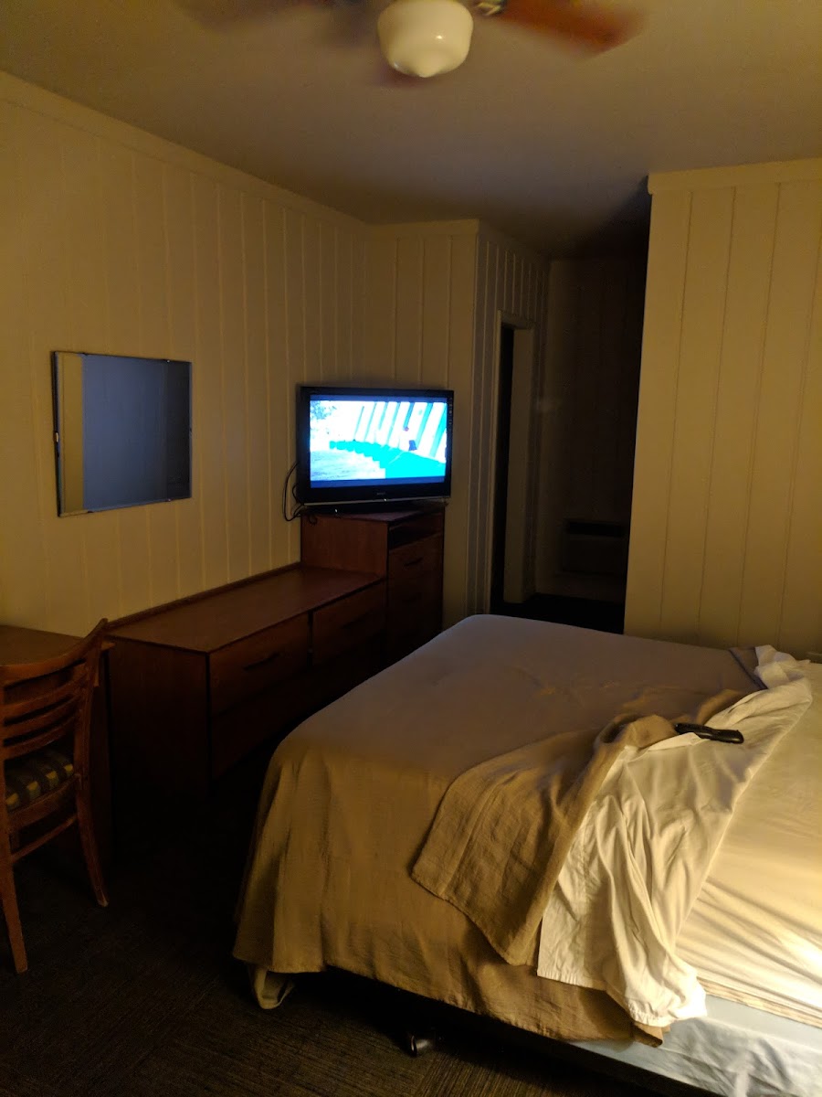 Deluxe Motel photo 3