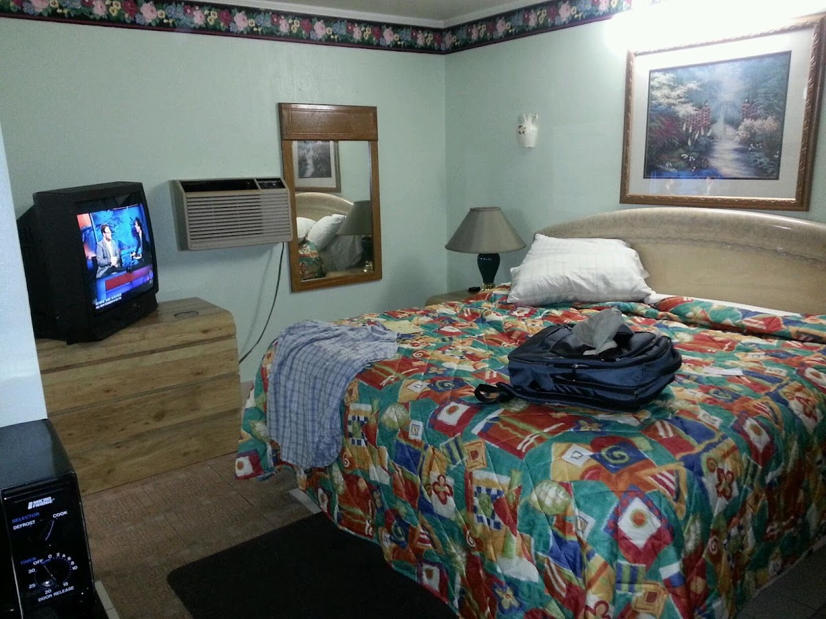 Economy Lodge photo 2
