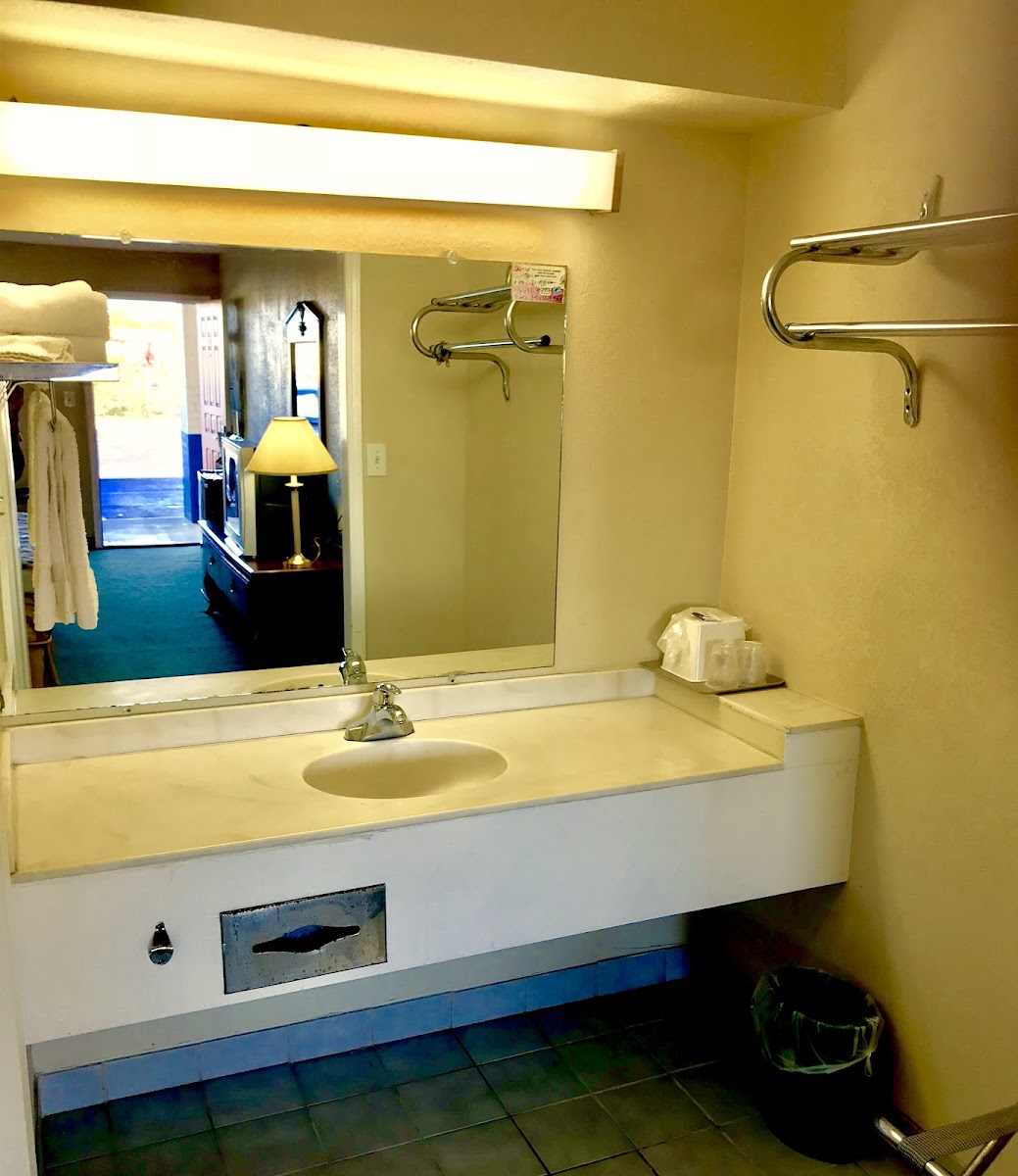 Executive Inn photo 3