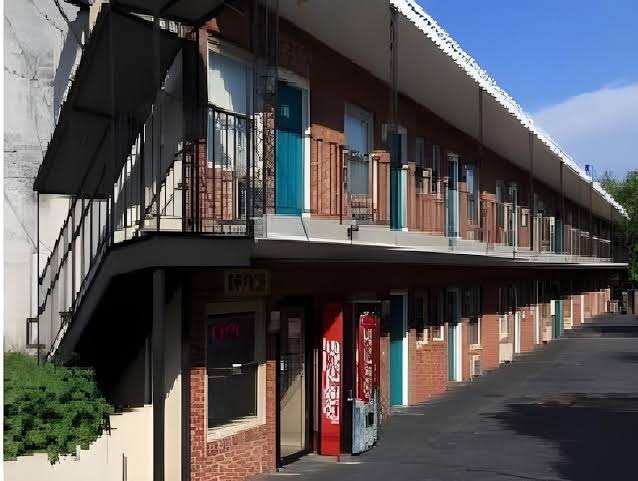 Express Inn