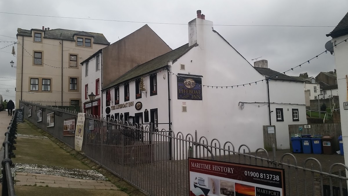 The Golden Lion Hotel photo 3