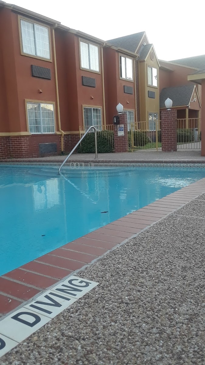 Regency inn & suites photo 3