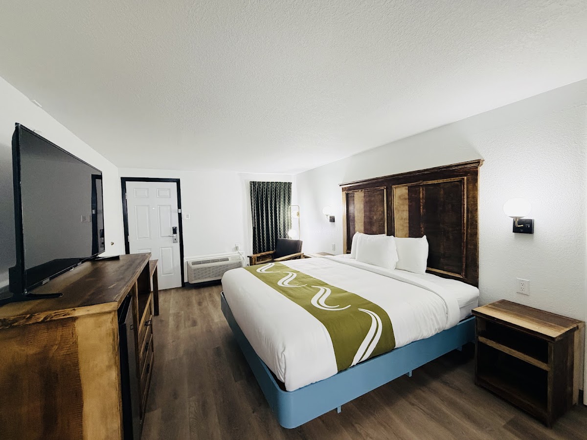 Rodeway Inn photo 3