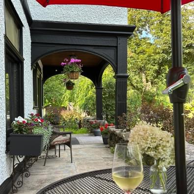 Manor House Inn photo 2