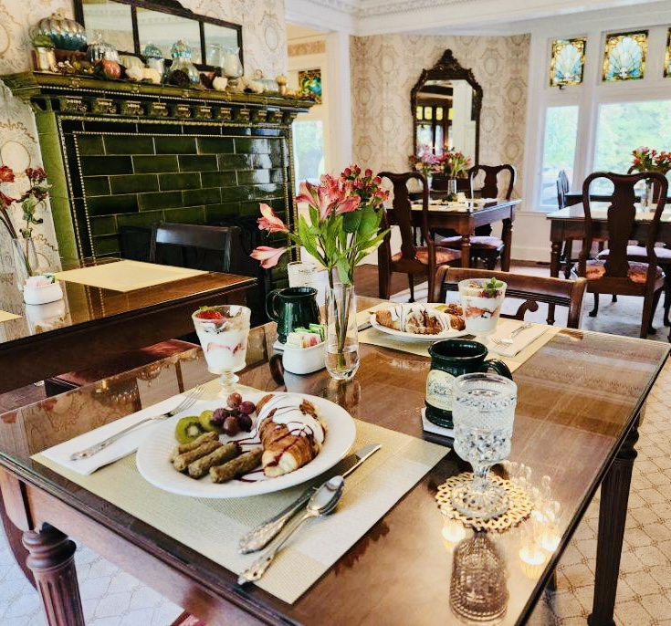 Manor House Inn photo 3