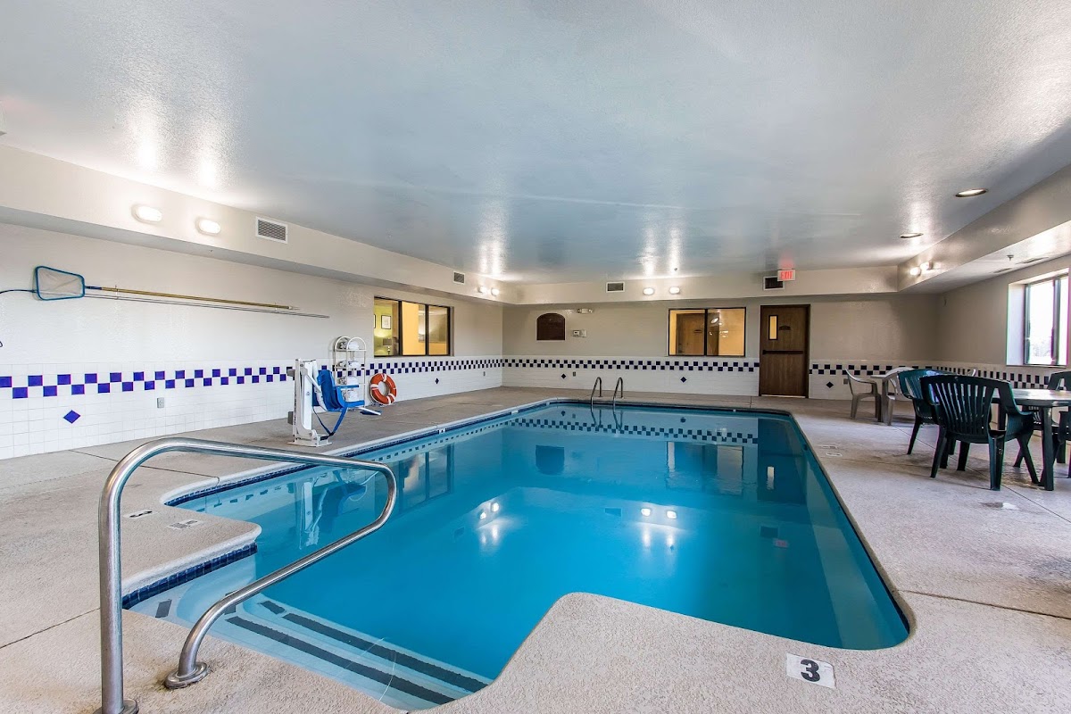 Quality Inn & Suites photo 3