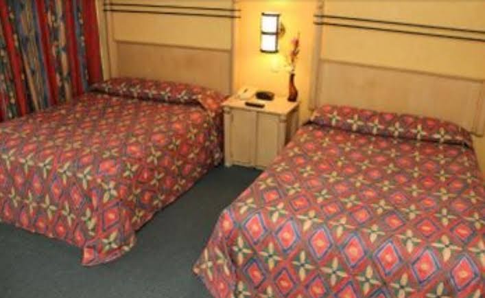 Hotel Sevilla photo 2