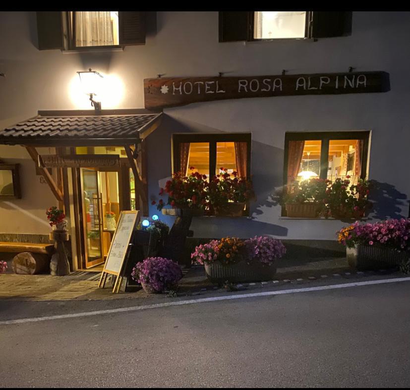 Albergo Rosa Alpina Di Zoro Gabriella E C. Sas