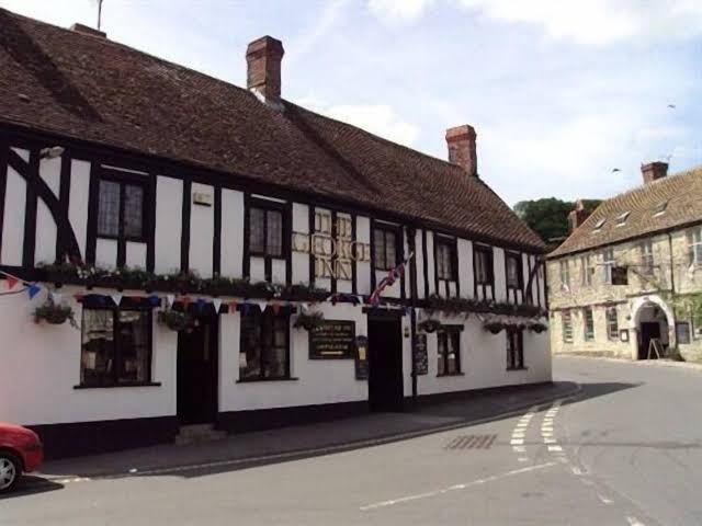 The George Inn