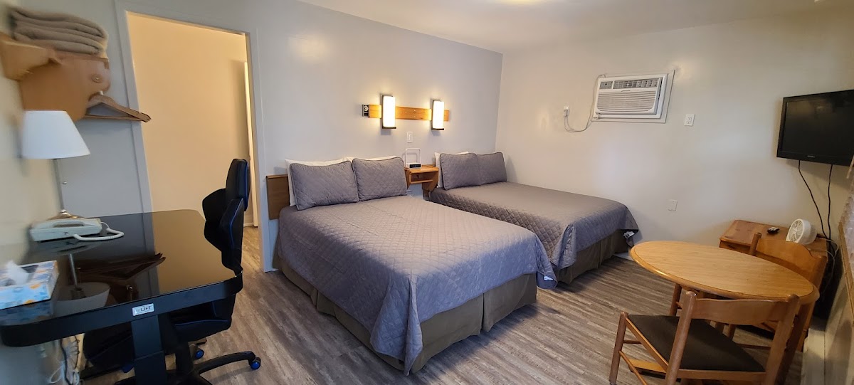 Maple Leaf Motel photo 2