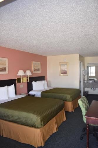 Royal Inn photo 3