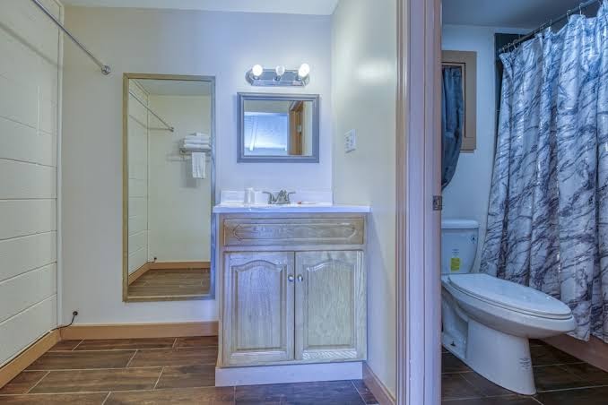 Royal Inn photo 2
