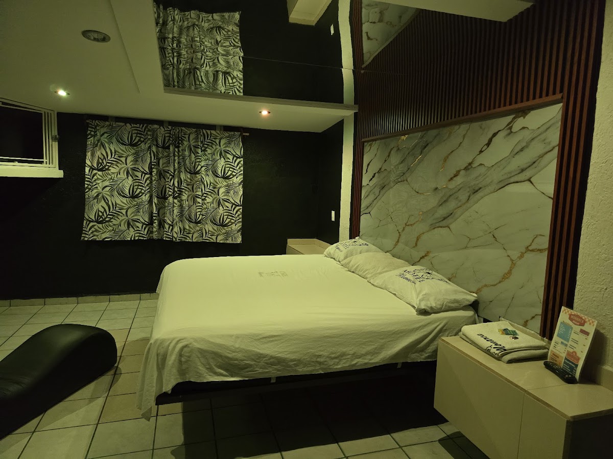 MOTEL MONARCA