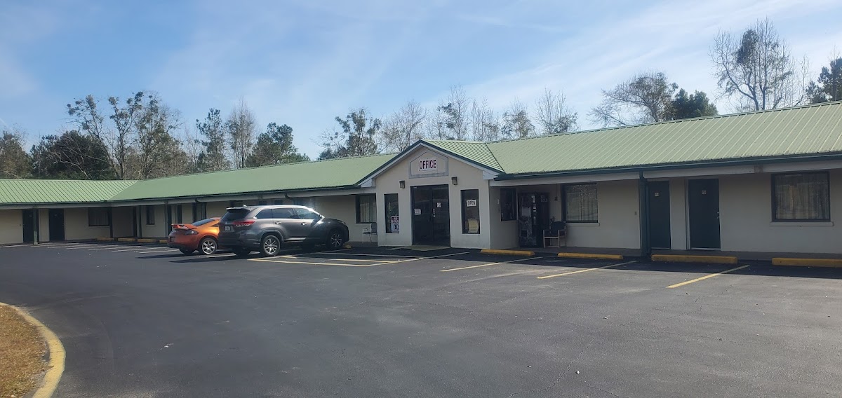 Airport Motel