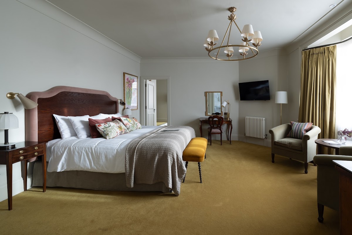 White Hart Hotel photo 2