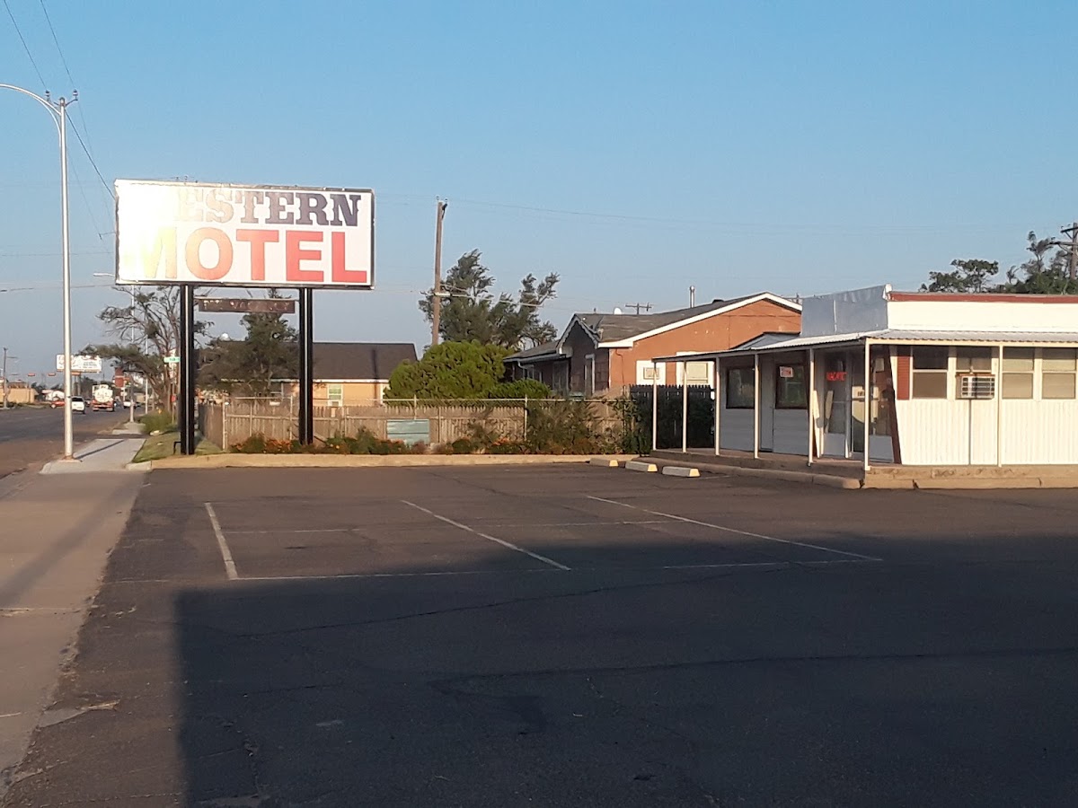 WESTERN MOTEL