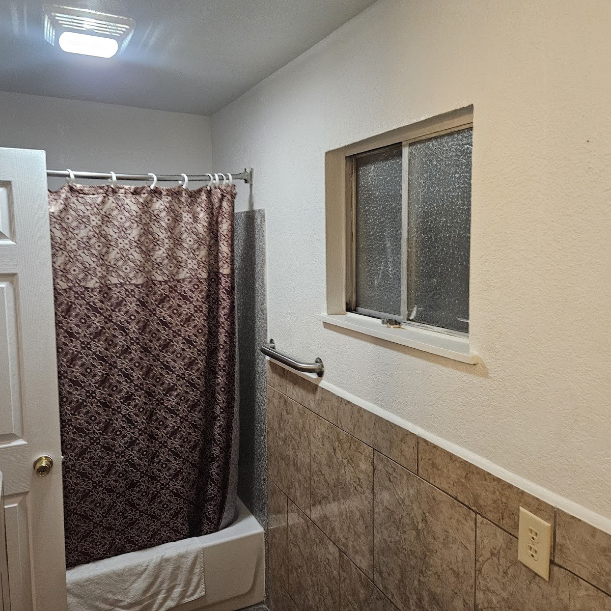WESTERN MOTEL photo 3