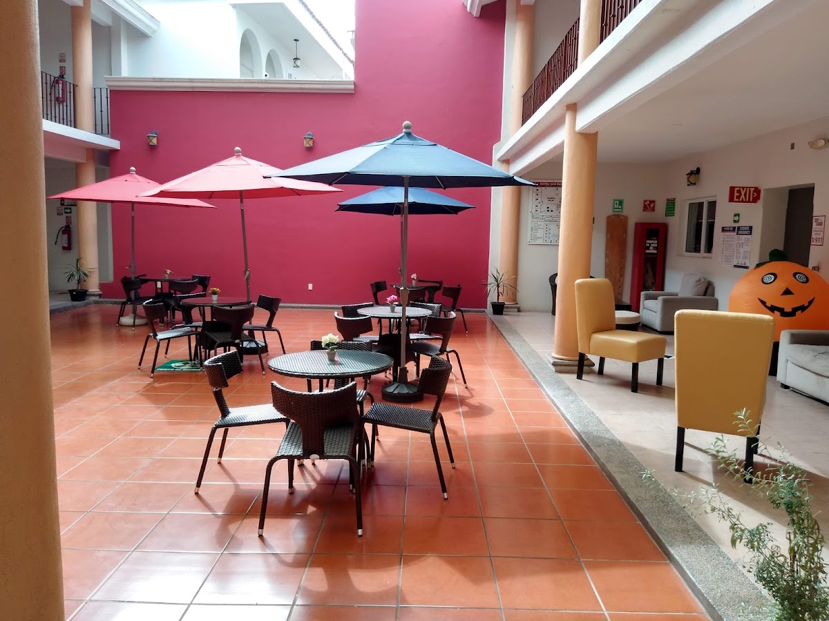 Hotel San Rafael photo 2