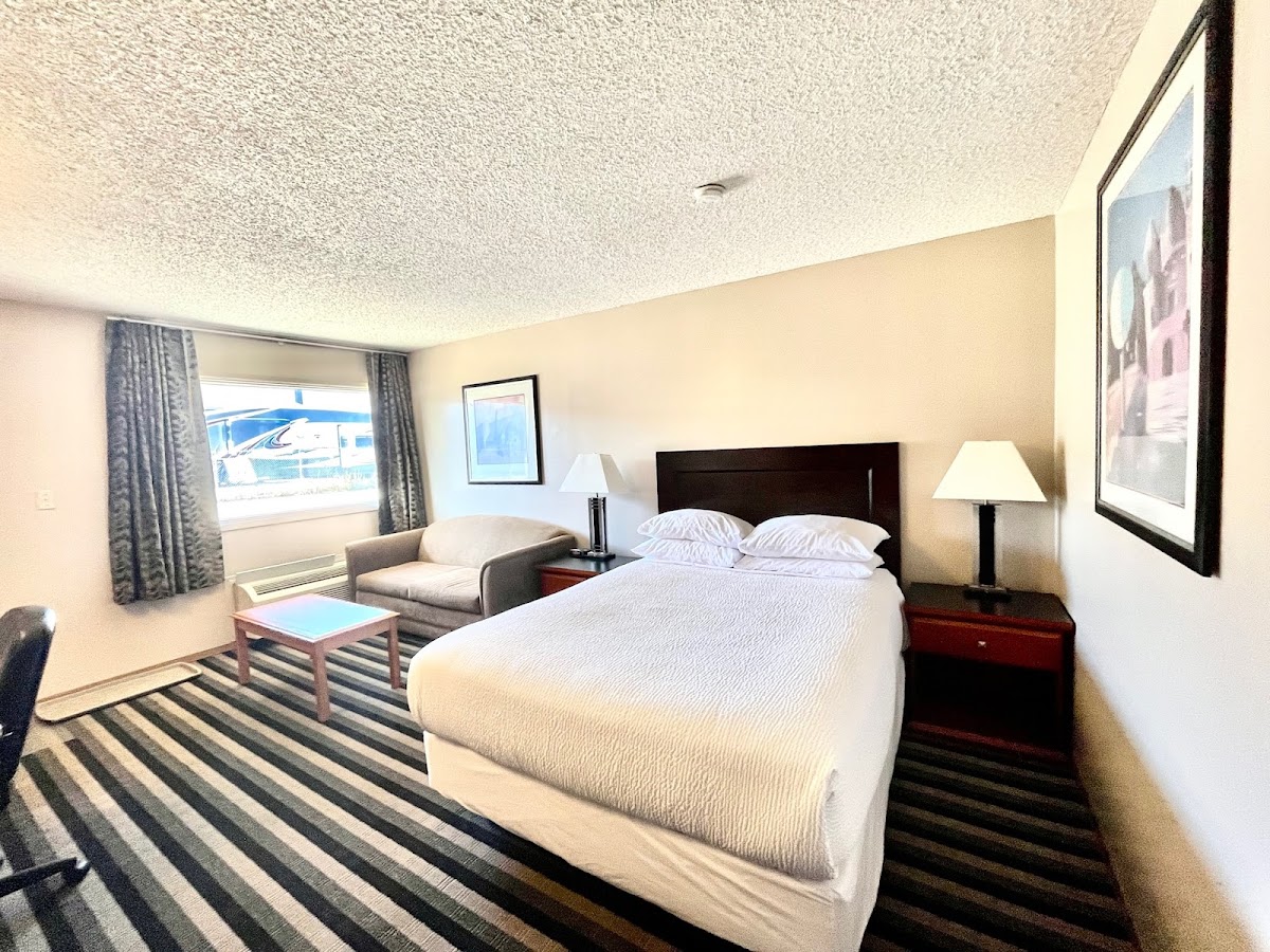 Royal Hotel photo 2