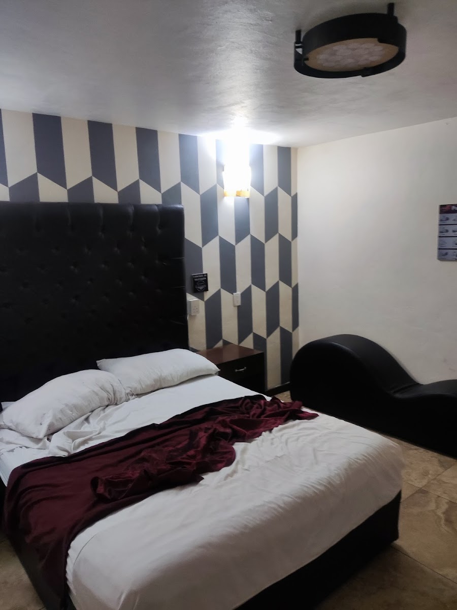 AUTO HOTEL EL ENCANTO