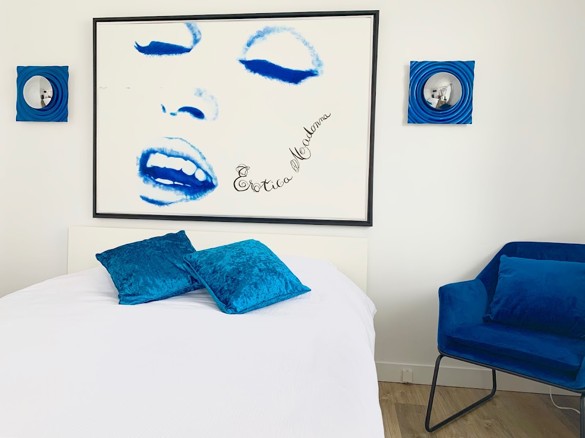 M Motel & Suites