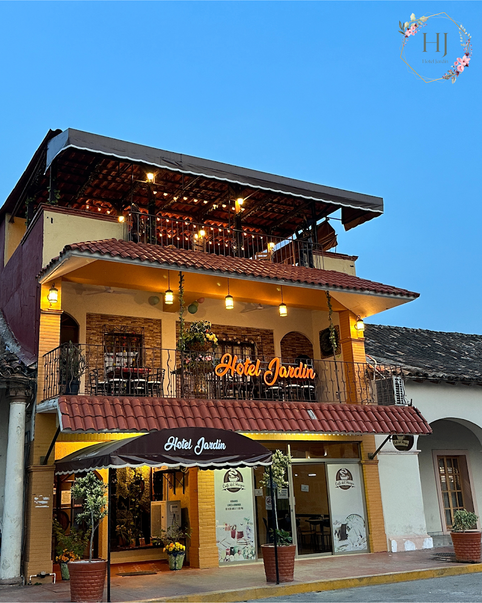 Hotel Jardín