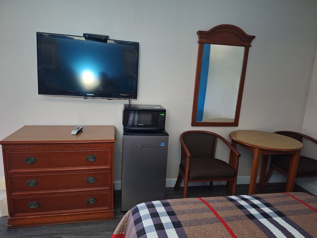 Travelers Inn