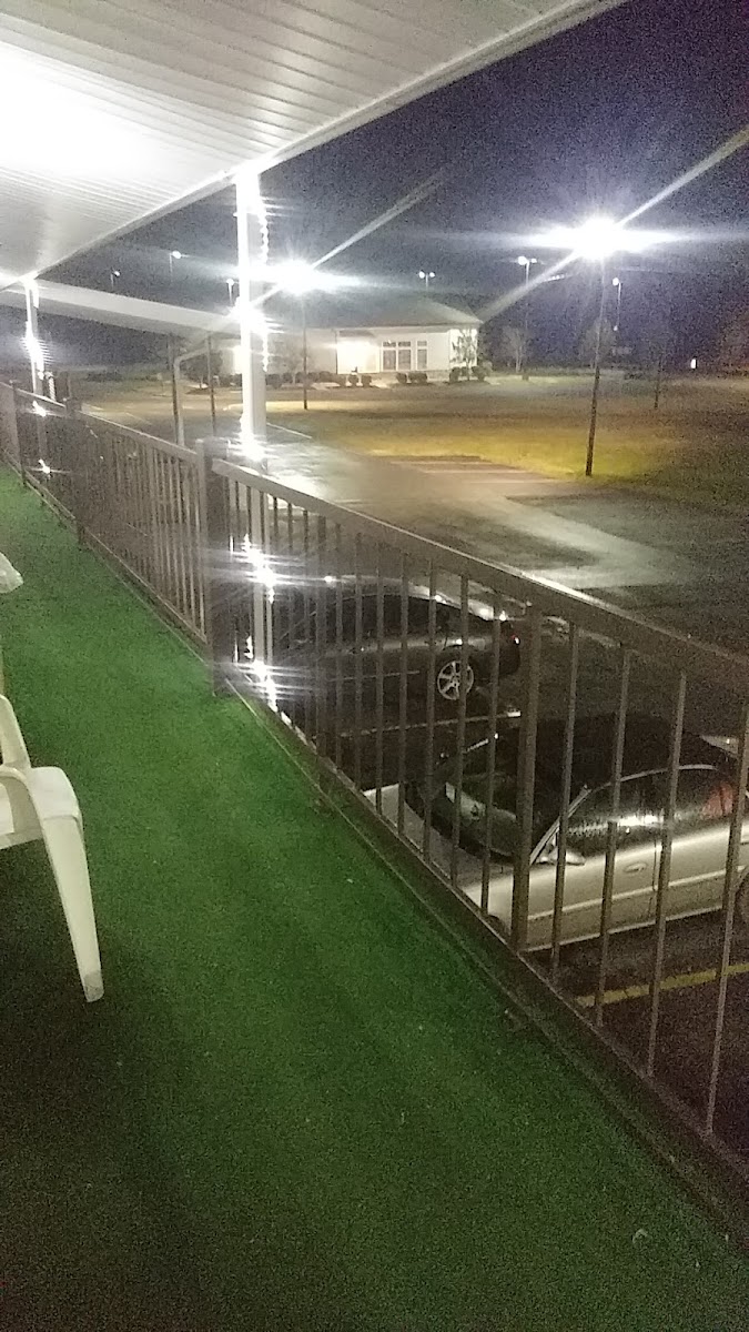 Travelers Inn photo 3