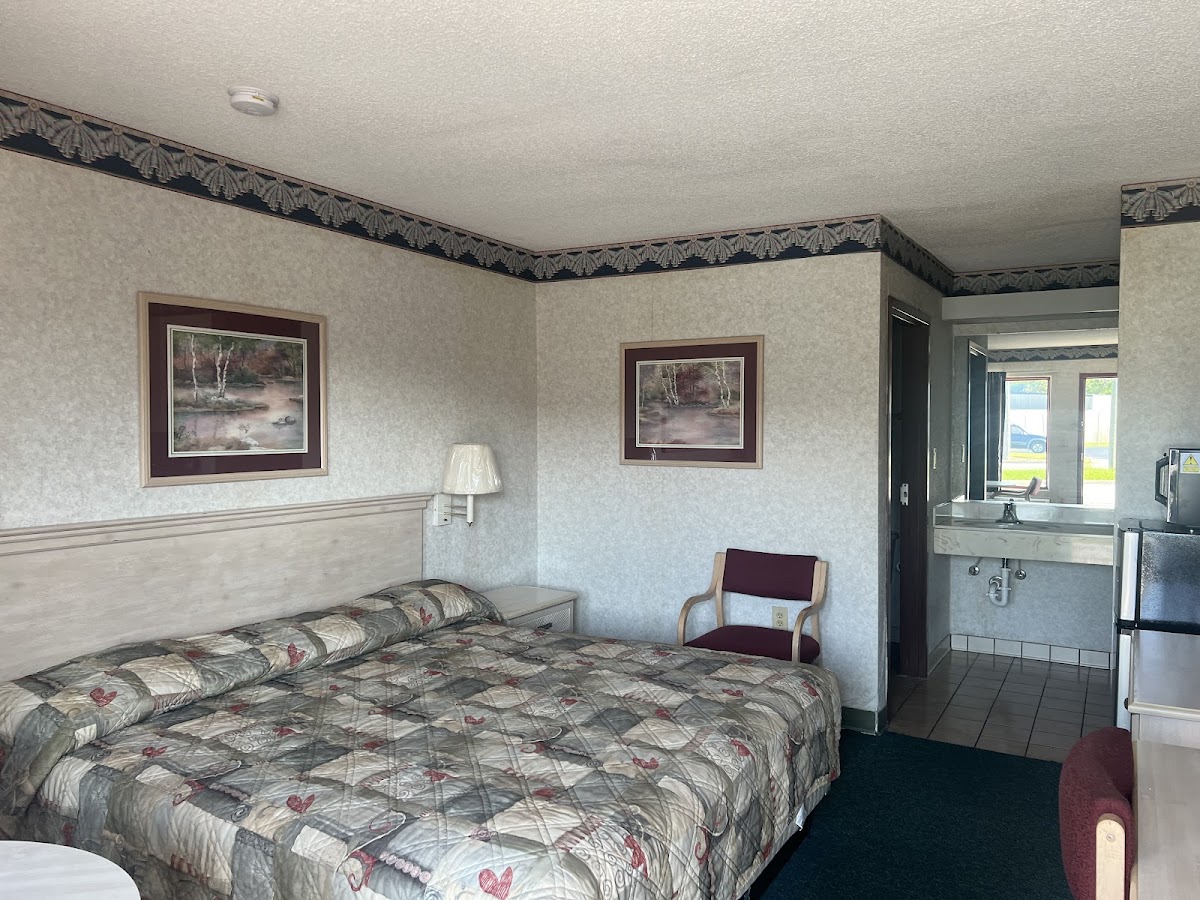 Budget Host Inn photo 2