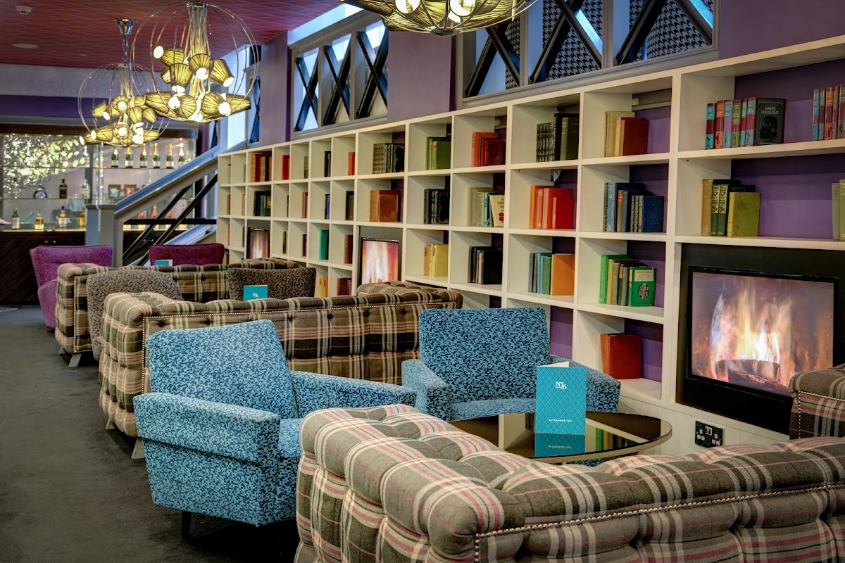 St James Hotel photo 2