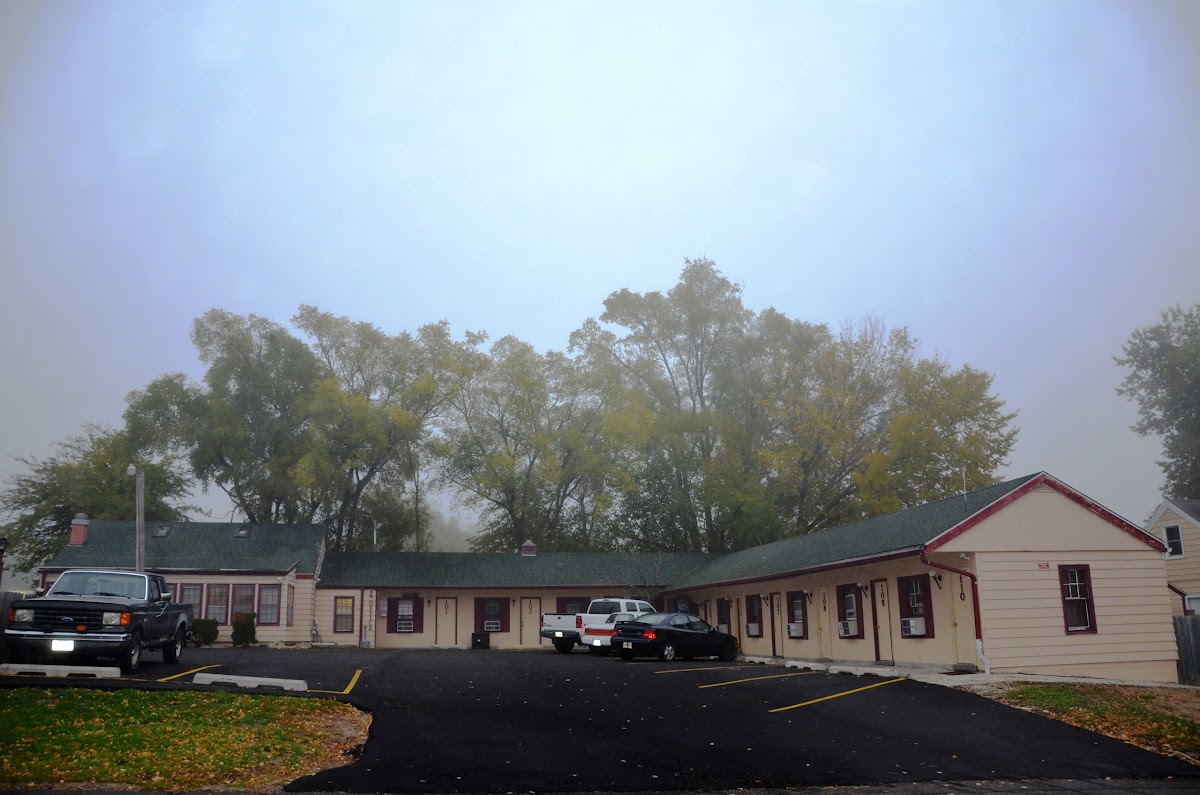 Royal Motel