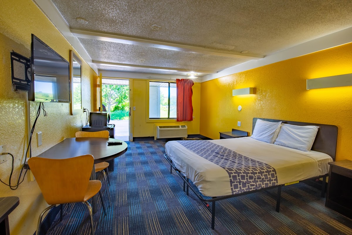 Kings Inn photo 2