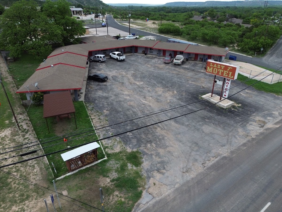 Lazy T Motel