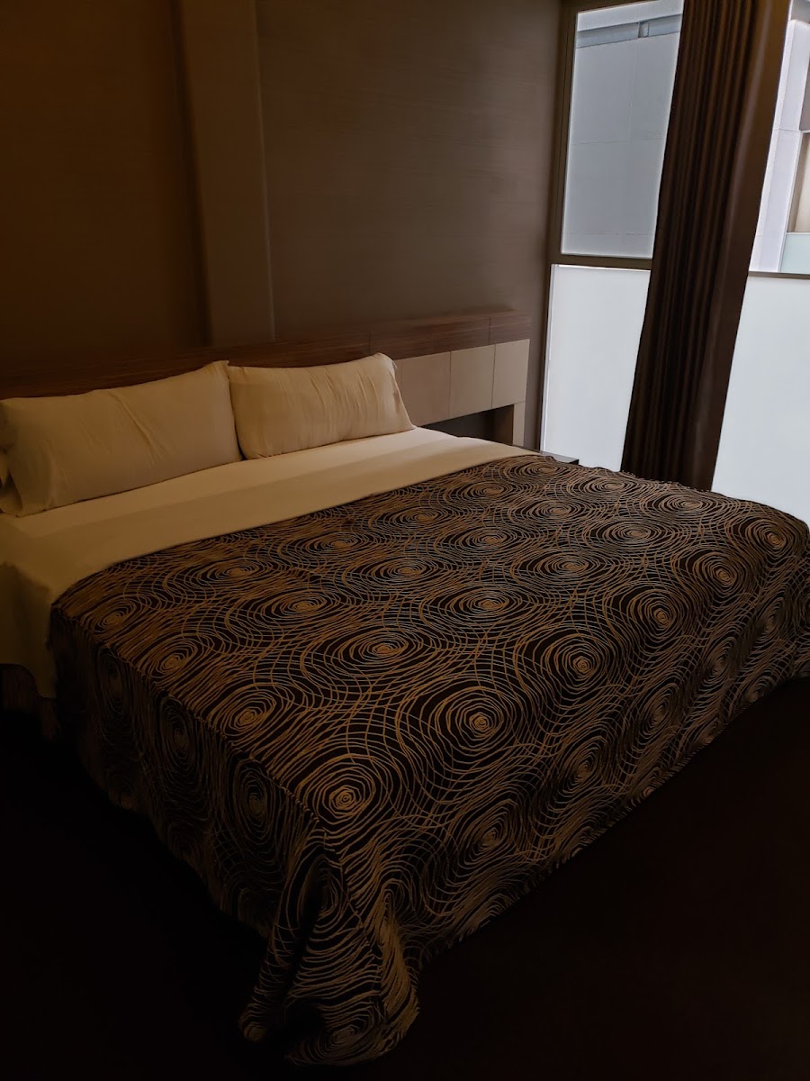 Hotel Capital photo 2