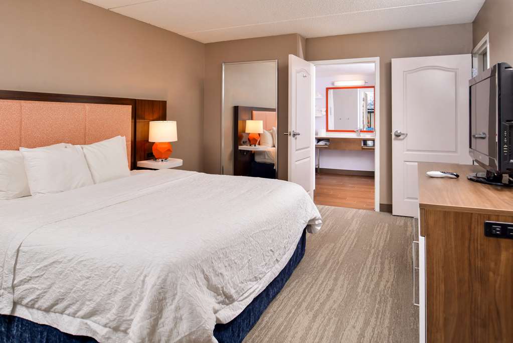 Hampton Inn Emporia photo 2
