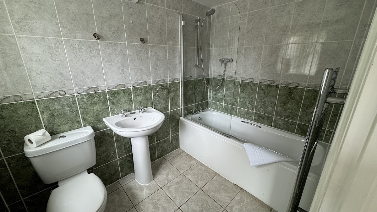 The Crown Hotel photo 3