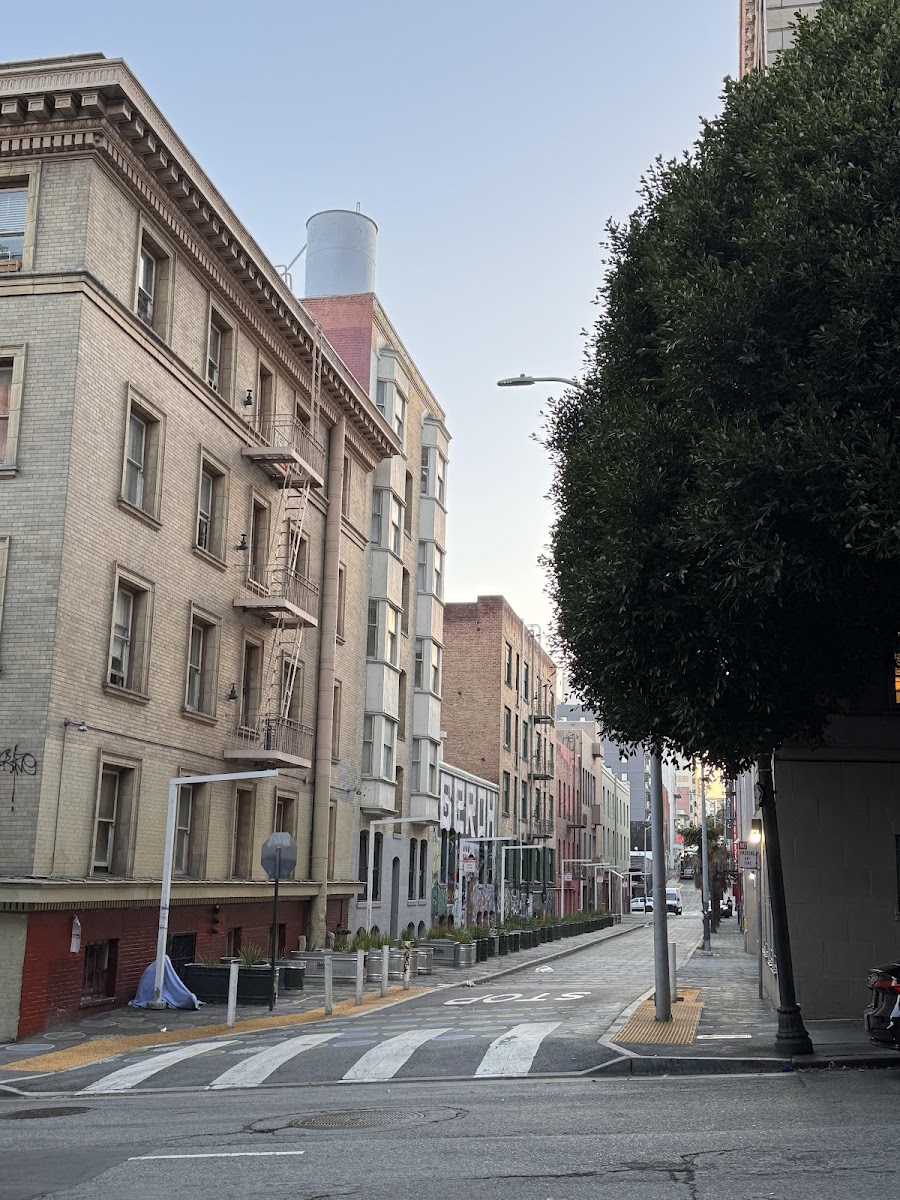 Harcourt Hotel photo 2