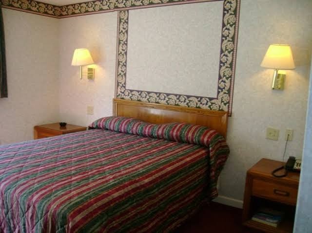 Room 7