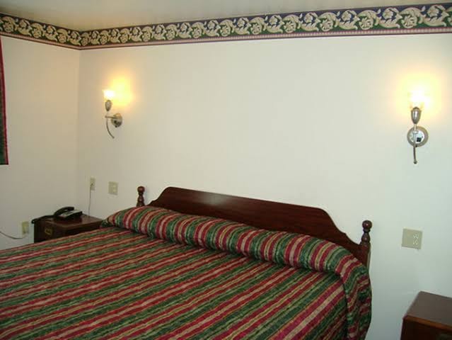 Room 9
