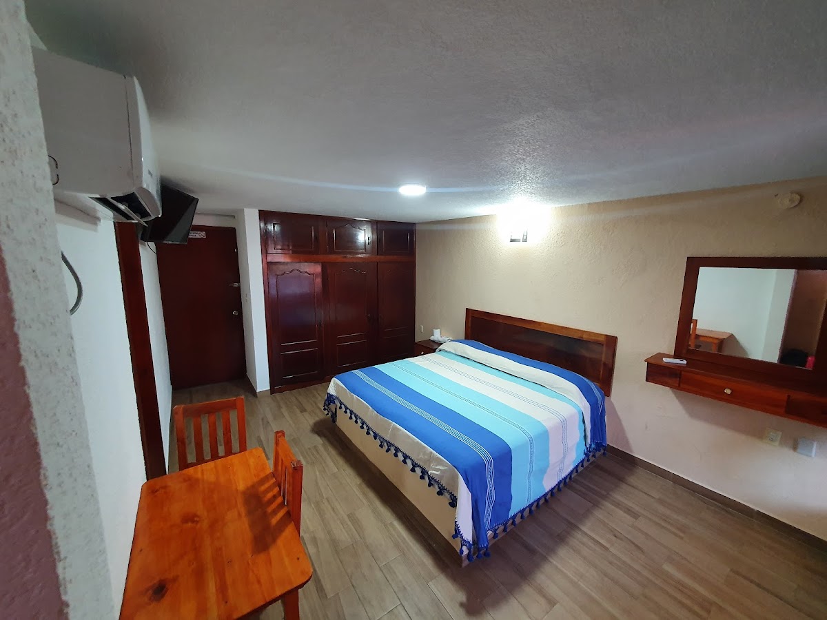 Hotel Plaza photo 2