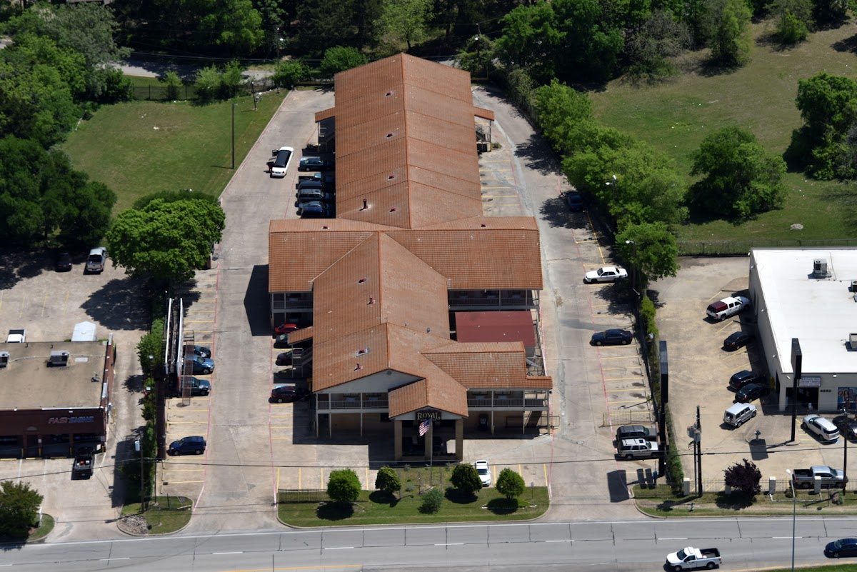 Royal Inn & Suites